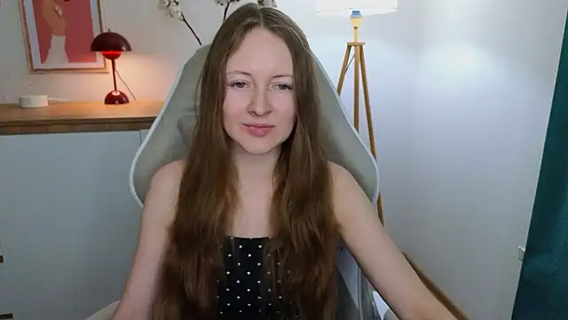 Snapshot of freya_nilsson chatting on 12/04/24, 07:01 freya nilsson online show from 12/04/24, 07:01