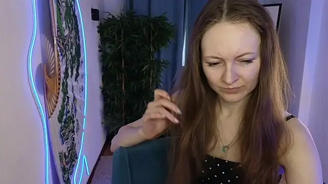 Snapshot of freya_nilsson chatting on 01/13/25, 12:24 freya nilsson online show from 01/13/25, 12:24