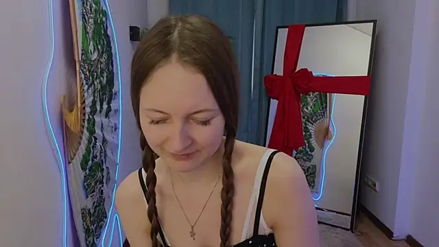 Snapshot of freya_nilsson chatting on 01/23/25, 12:30 freya nilsson online show from 01/23/25, 12:30