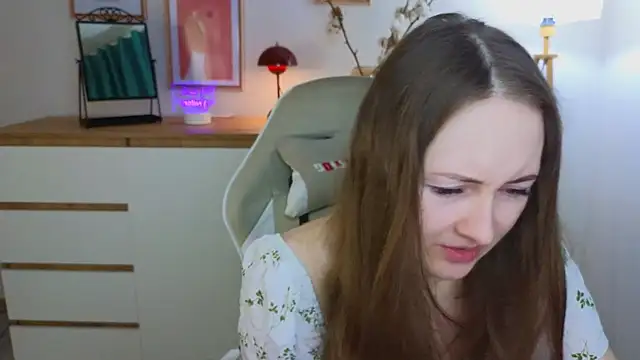 Snapshot of freya_nilsson chatting on 03/04/25, 06:29 freya nilsson online show from 03/04/25, 06:29