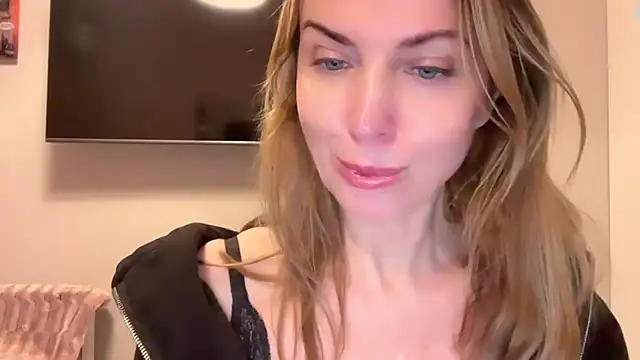 RachellAmazing online show from 02/13/25, 05:11