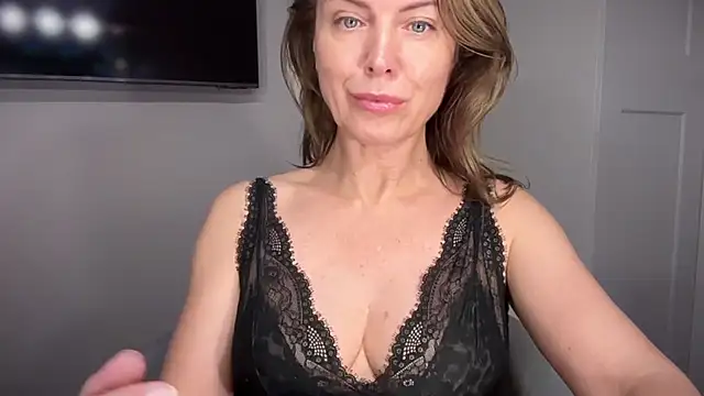 RachellAmazing online show from 09/16/25, 06:20