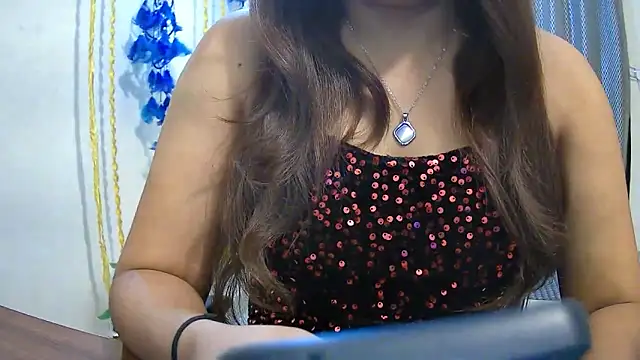 avav love online show from 09/16/25, 10:05