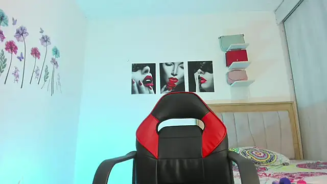 Lunastar02 online show from 03/30/26, 07:15