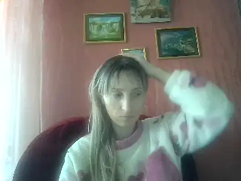 Snapshot of Biddy_Alana chatting on 02/02/25, 12:57 Biddy Alana online show from 02/02/25, 12:57