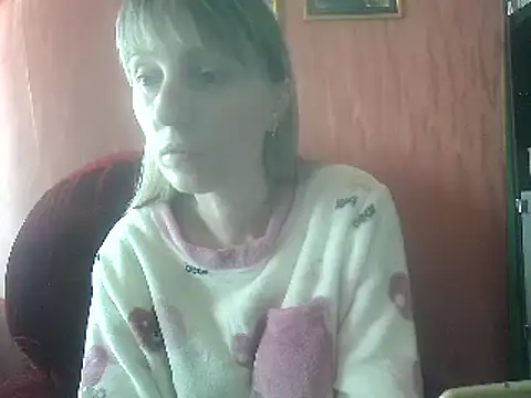 Snapshot of Biddy_Alana chatting on 02/15/25, 08:54 Biddy Alana online show from 02/15/25, 08:54