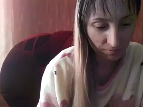 Snapshot of Biddy_Alana chatting on 02/19/25, 08:12 Biddy Alana online show from 02/19/25, 08:12