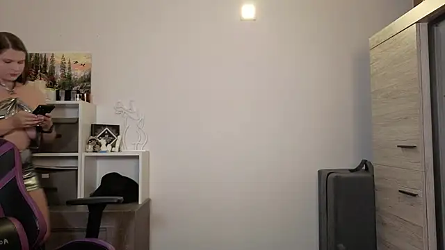 TinniAngel online show from 10/01/25, 05:08