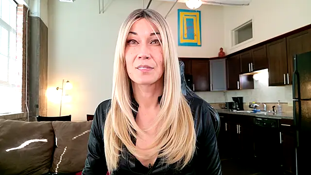 EveEnigma online show from 01/08/25, 05:26