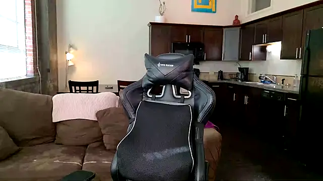 EveEnigma online show from 02/27/25, 07:26