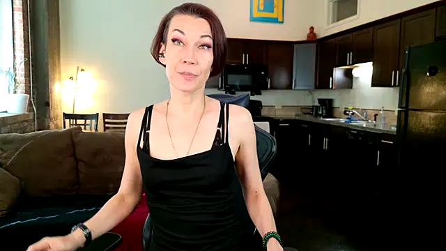 EveEnigma online show from 03/19/25, 12:34