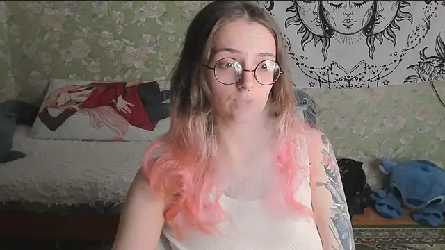 Cutie Adelia online show from 05/07/26, 12:54
