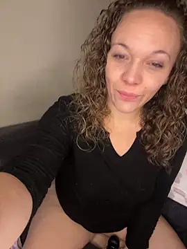 AuroraSummers online show from 02/03/25, 12:15