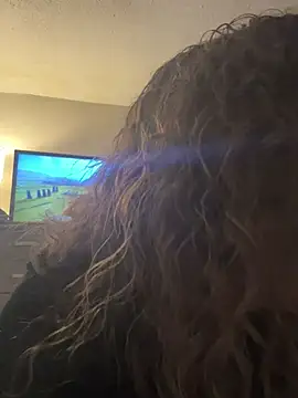 AuroraSummers online show from 02/04/25, 06:04