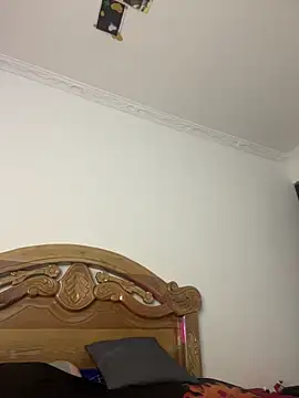 Snapshot of bellaa-w chatting on 10/28/25, 01:03 bellaa-w online show from 10/28/25, 01:03