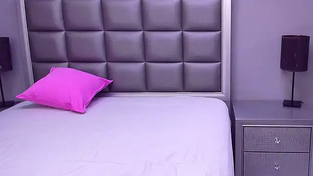 HellennSweet online show from 02/14/25, 05:19