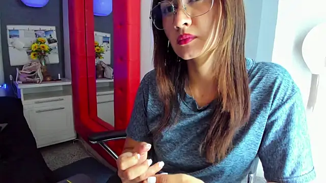 Snapshot of celestestars chatting on 02/21/25, 04:18 celestestars online show from 02/21/25, 04:18