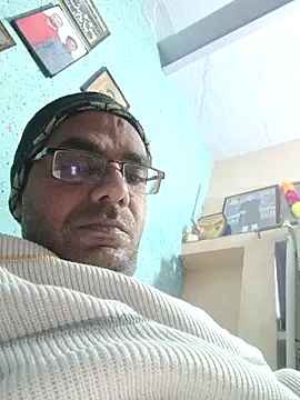 ajayraj0000 online show from 12/14/25, 07:51