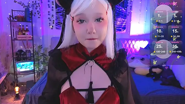 Snapshot of IrmaBell chatting on 11/30/25, 03:43 IrmaBell online show from 11/30/25, 03:43