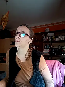 Dettybitch40 online show from 10/22/25, 06:46