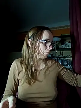 Dettybitch40 online show from 11/02/25, 05:59