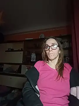 Snapshot of Dettybitch40 chatting on 02/05/26, 04:55 Dettybitch40 online show from 02/05/26, 04:55