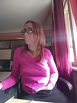 Snapshot of Dettybitch40 chatting on 04/20/26, 01:47 Dettybitch40 online show from 04/20/26, 01:47