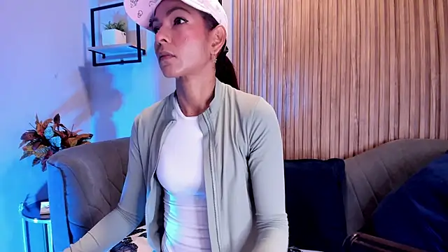 HannaPetit online show from 04/02/26, 12:36