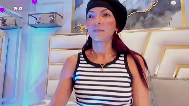 HannaPetit online show from 04/10/26, 07:07