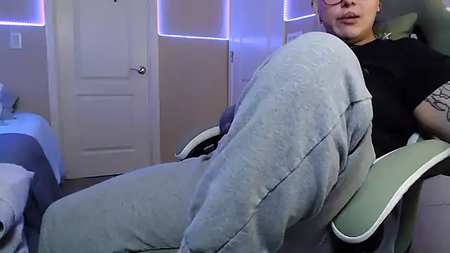 nativepumpkin95 online show from 01/25/25, 03:51