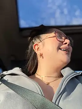 nativepumpkin95 online show from 02/14/26, 10:39