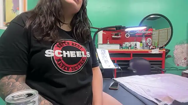 nativepumpkin95 online show from 04/15/26, 06:20