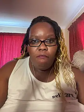 Snapshot of Michyboldy chatting on 02/25/25, 11:41 Michyboldy online show from 02/25/25, 11:41