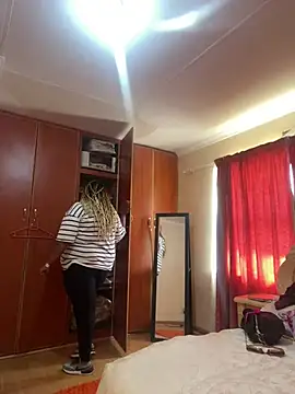 Snapshot of Michyboldy chatting on 03/21/25, 08:39 Michyboldy online show from 03/21/25, 08:39