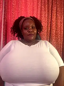 Snapshot of Michyboldy chatting on 09/15/25, 05:51 Michyboldy online show from 09/15/25, 05:51