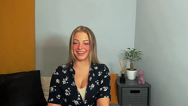 LilyBlondee online show from 03/02/25, 04:32