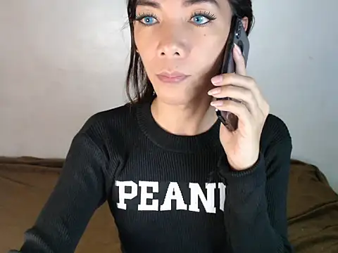 Snapshot of perly_169 chatting on 01/18/25, 05:52 perly 169 online show from 01/18/25, 05:52