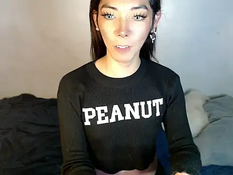 Snapshot of perly_169 chatting on 01/26/25, 10:12 perly 169 online show from 01/26/25, 10:12