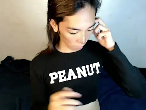 Snapshot of perly_169 chatting on 01/31/25, 10:20 perly 169 online show from 01/31/25, 10:20