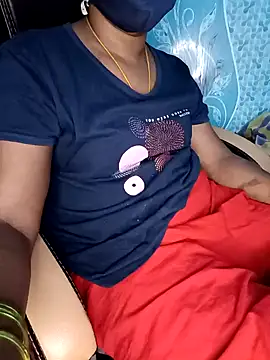 Tamil-hotwife online show from 01/28/25, 09:41