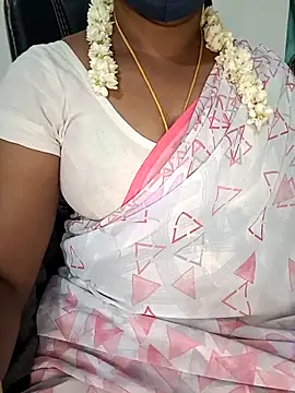 Tamil-hotwife online show from 03/18/26, 03:48