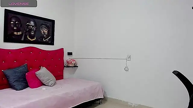 isabelasex1 online show from 09/30/25, 11:48