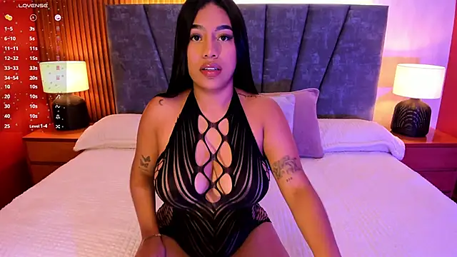 Snapshot of Sara_mocca_ chatting on 10/08/25, 07:22 Sara mocca online show from 10/08/25, 07:22