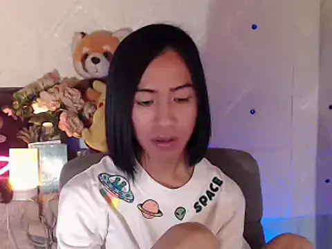 Snapshot of Lemonadexxx chatting on 02/08/25, 12:17 Lemonadexxx online show from 02/08/25, 12:17