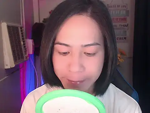 Lemonadexxx online show from 11/24/25, 03:56