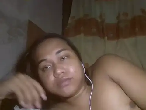 Snapshot of bettina_love chatting on 06/20/26, 08:33 bettina love online show from 06/20/26, 08:33