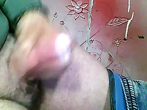 Snapshot of two_colour_cock chatting on 02/17/25, 08:26 two colour cock online show from 02/17/25, 08:26