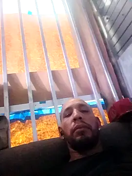 Snapshot of mrbigone45 chatting on 10/14/25, 09:54 mrbigone45 online show from 10/14/25, 09:54