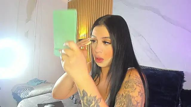 Snapshot of emilyconer chatting on 10/09/25, 03:26 emilyconer online show from 10/09/25, 03:26