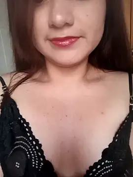 Snapshot of kitty_222 chatting on 01/13/26, 04:34 kitty 222 online show from 01/13/26, 04:34